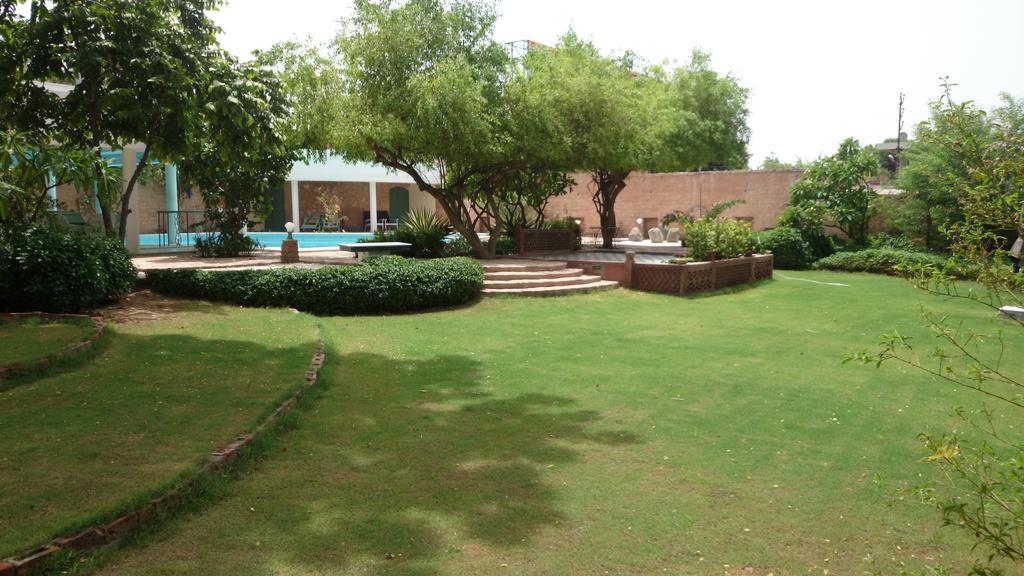 Hotel Inn Season Mahamandir Exterior photo