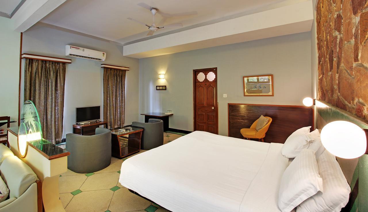 Hotel Inn Season Mahamandir Exterior photo